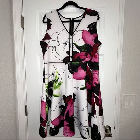 REED Floral Print Scuba Skater A-Line Dress - Picture 1 of 7